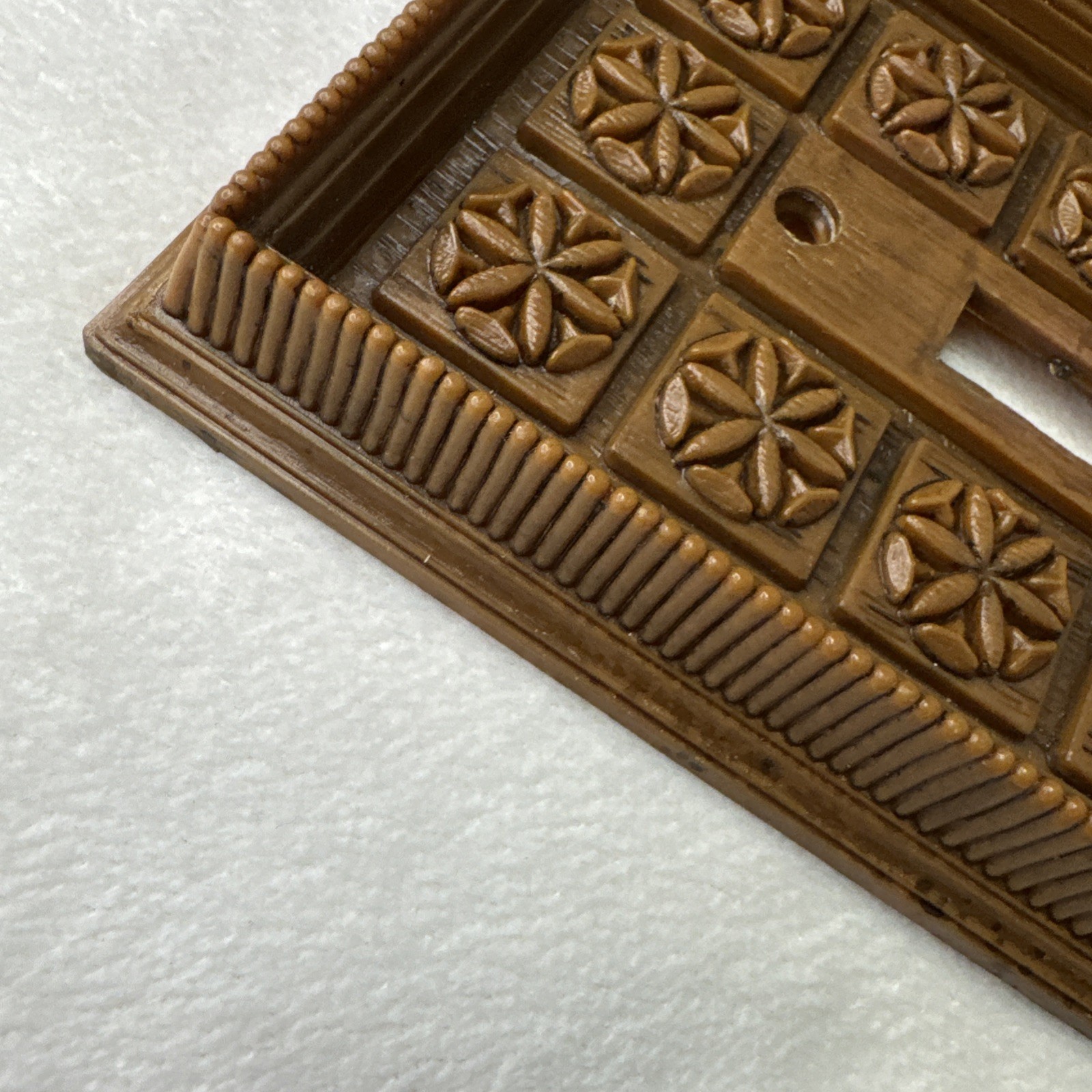 Vintage Plastic Faux Wood Light Switch Cover Brown Textured Mcm Retro Flower