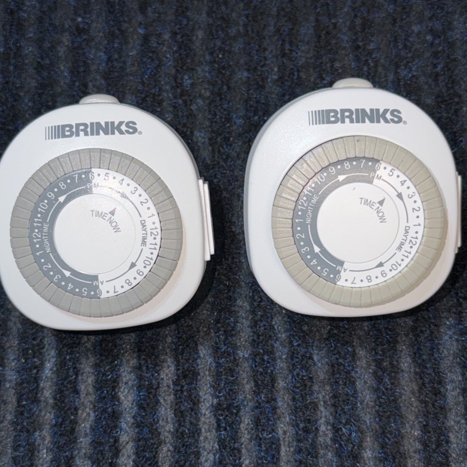 2 Brinks Grounded 24-Hour Mechanical Timer (16-ULD/3A) 15 Amp 125V – 60Hz Indoor