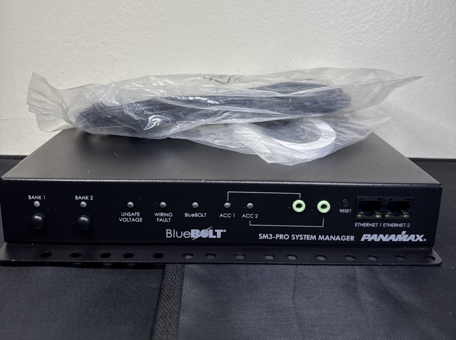 Panamax SM3-PRO BlueBolt 15A Compact Power Conditioner