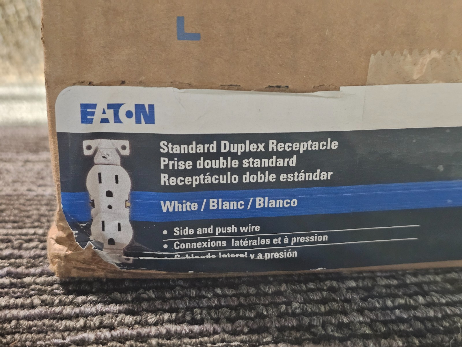 (QTY 50) Eaton TR270W Standard Duplex Receptacle Outlet 15-Amp 125-Volt, White