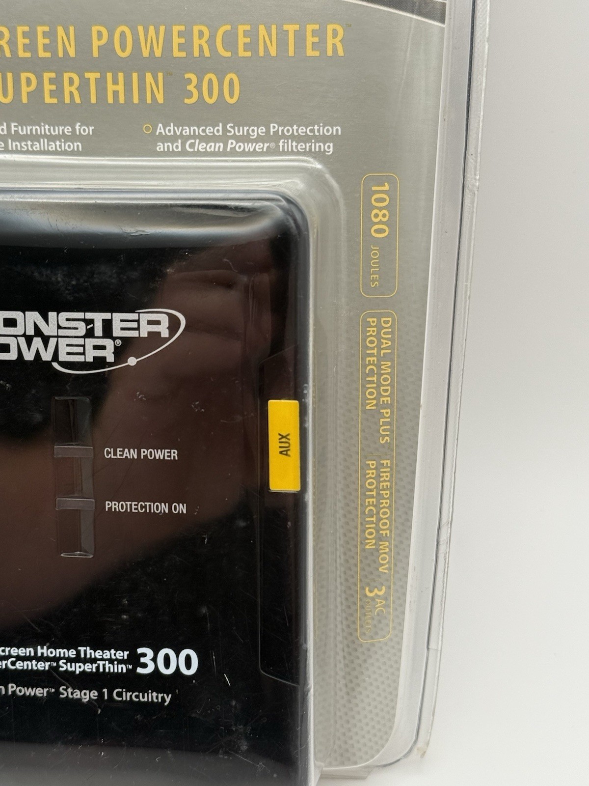 Monster SuperThin 300 Surge Protector 3 Outlets Ultra Low Profile 1080J