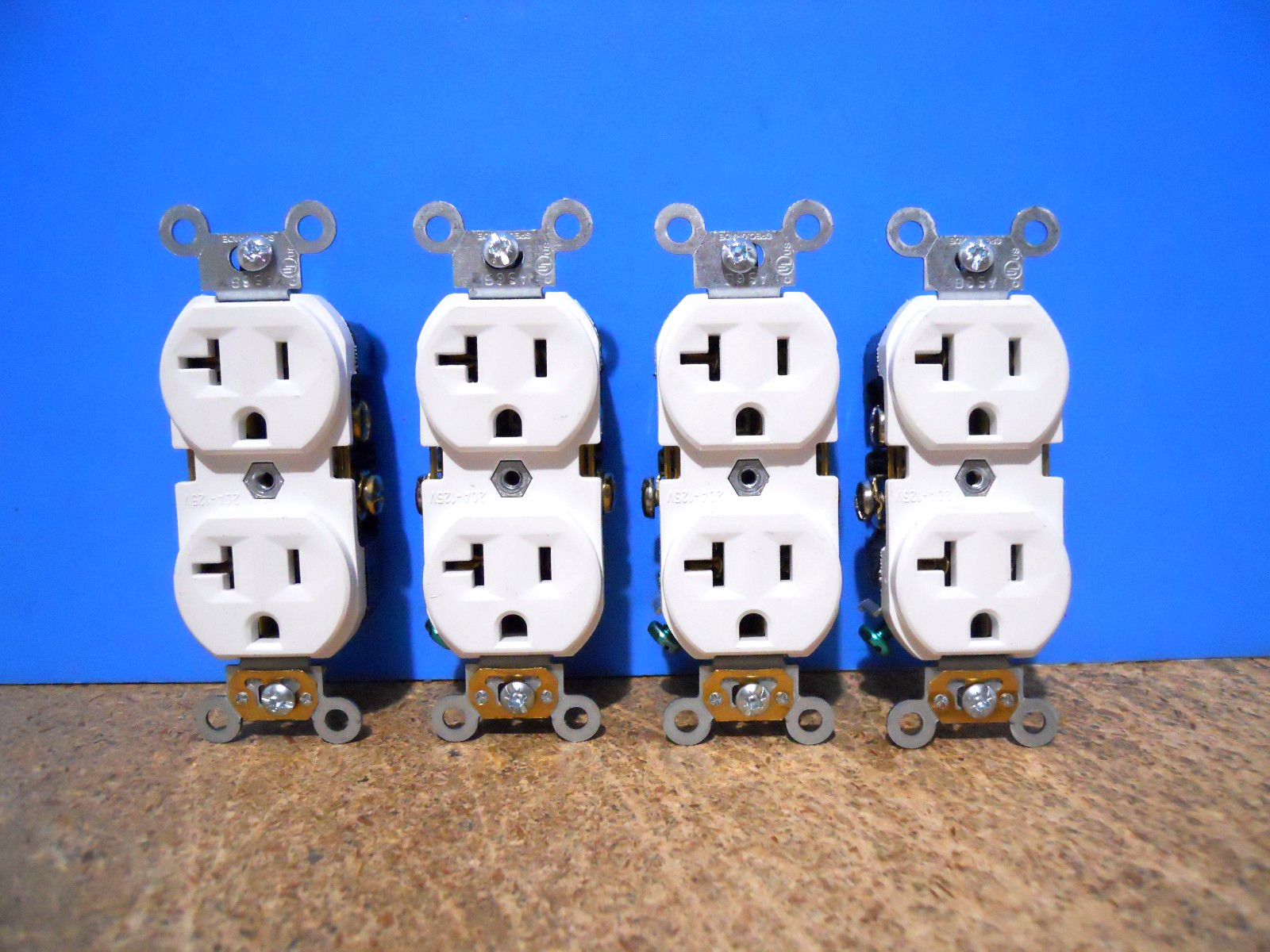 4 Pack Leviton Plus 20A 125V 20 AMP Duplex Outlet (CBR20-WMP)