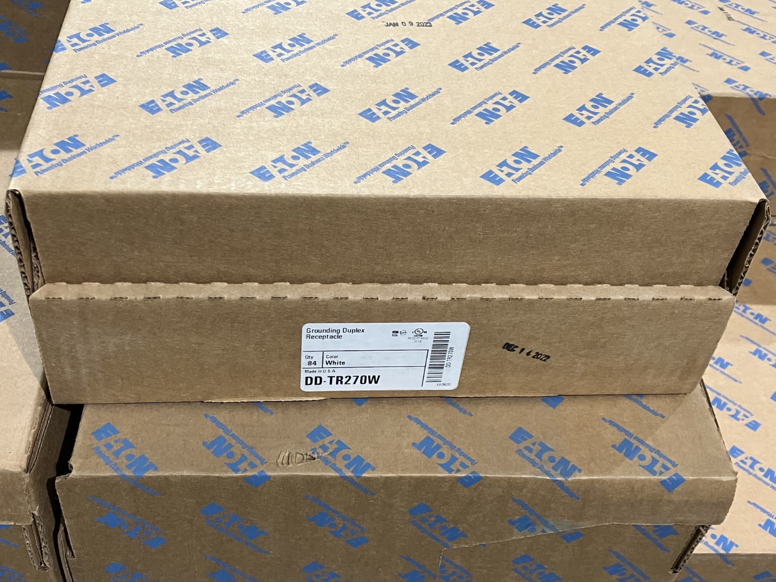 Lot of 10 Eaton TR270W 15A 125V Tamper Resistant Residential Duplex Outlet White