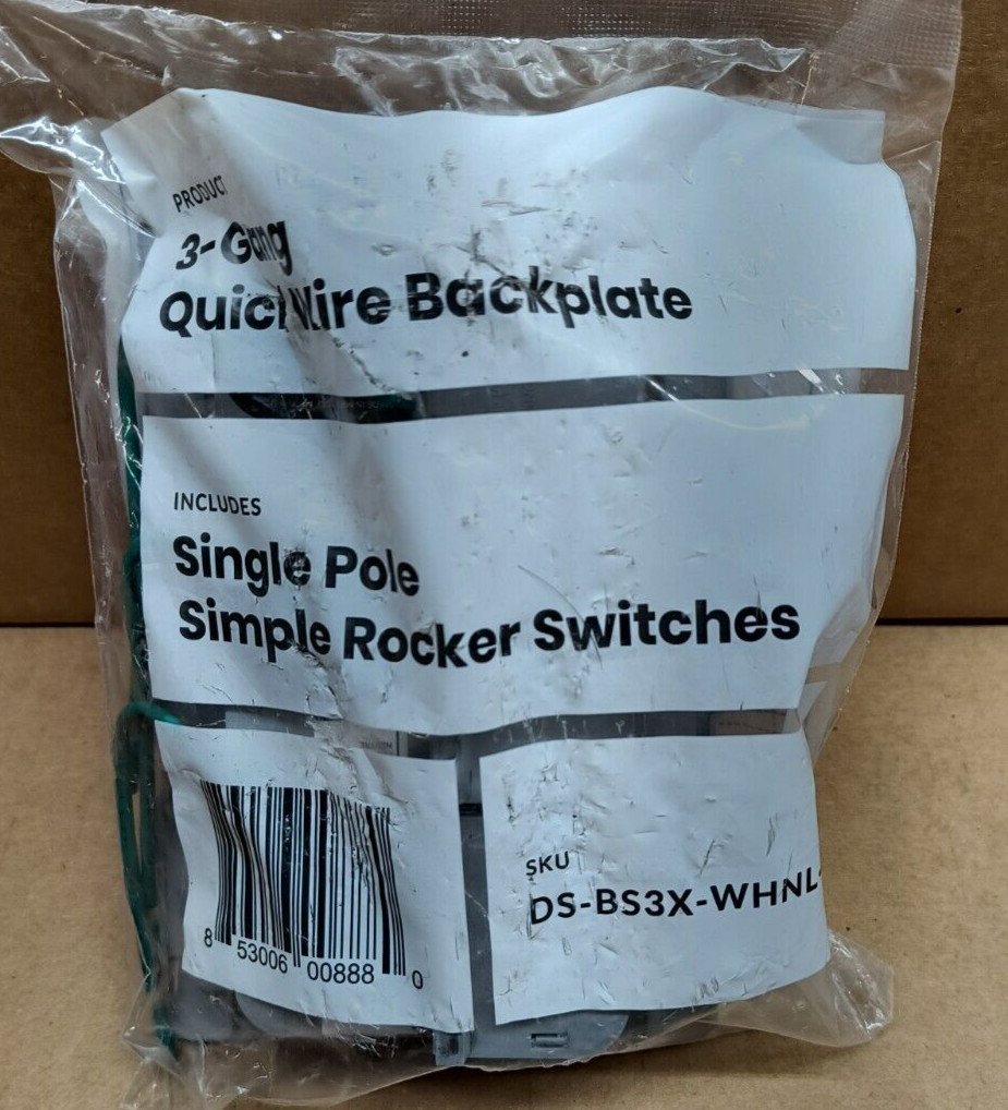 Deako 3 Gang Single Pole Rocker Switch White DS-BS3X-WHNL-UCQ