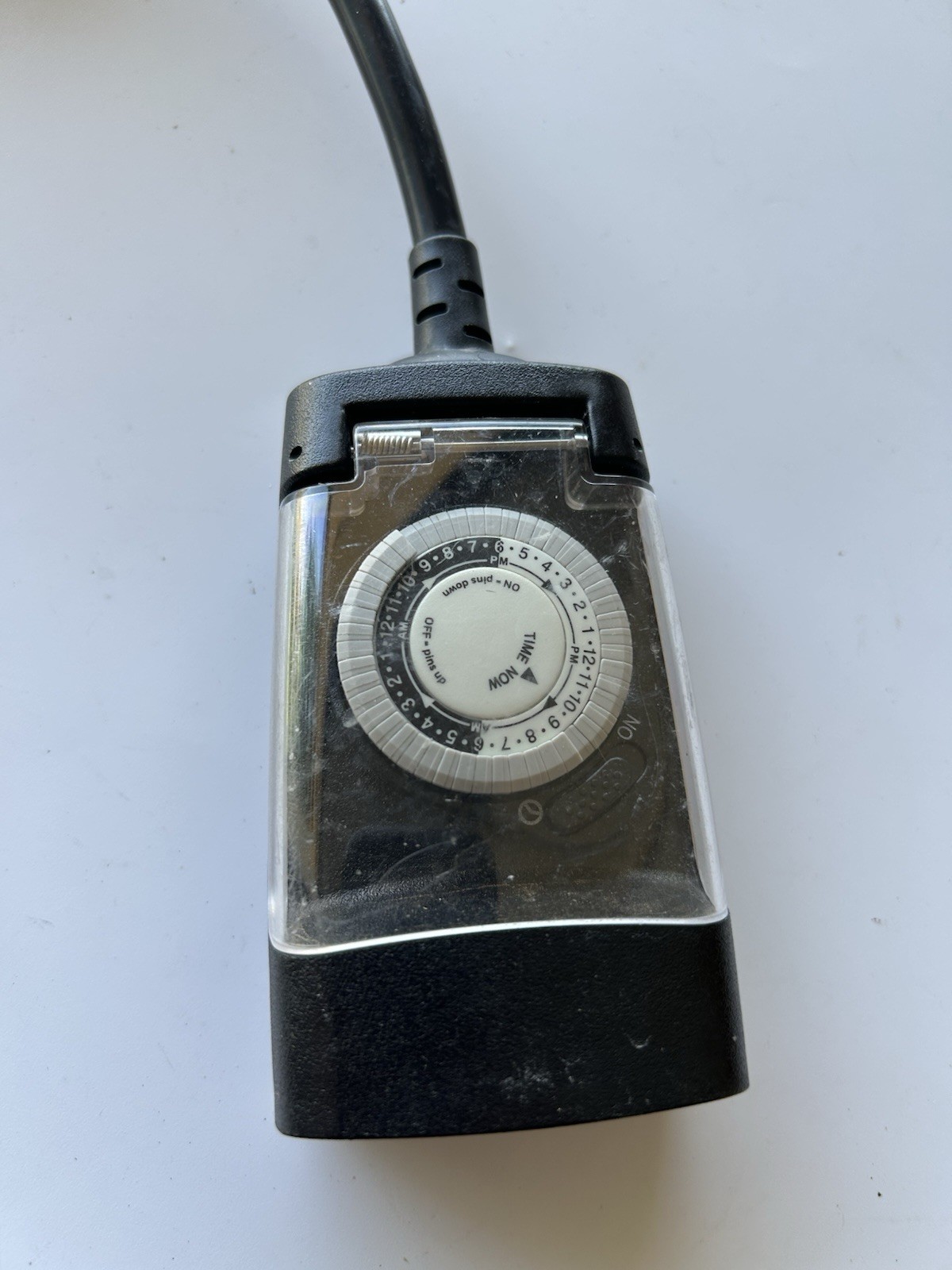 Outdoor All Weather Timer Power Plug HT1015 125V 60Hz 15A 1875W 10A 1250W
