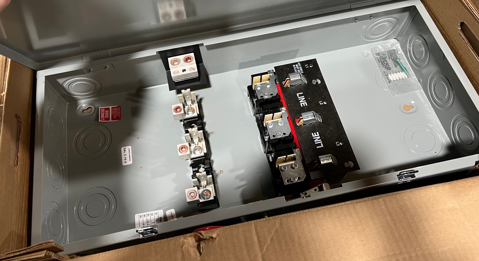 ABB 200 Amp 240-Volt Fusible Indoor General-Duty Safety Switch (TG4324)