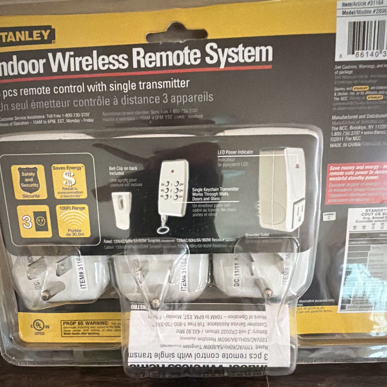 Stanley 28064 Indoor Wireless Remote Control System, 3 Outlets Plug-In 120V 15A