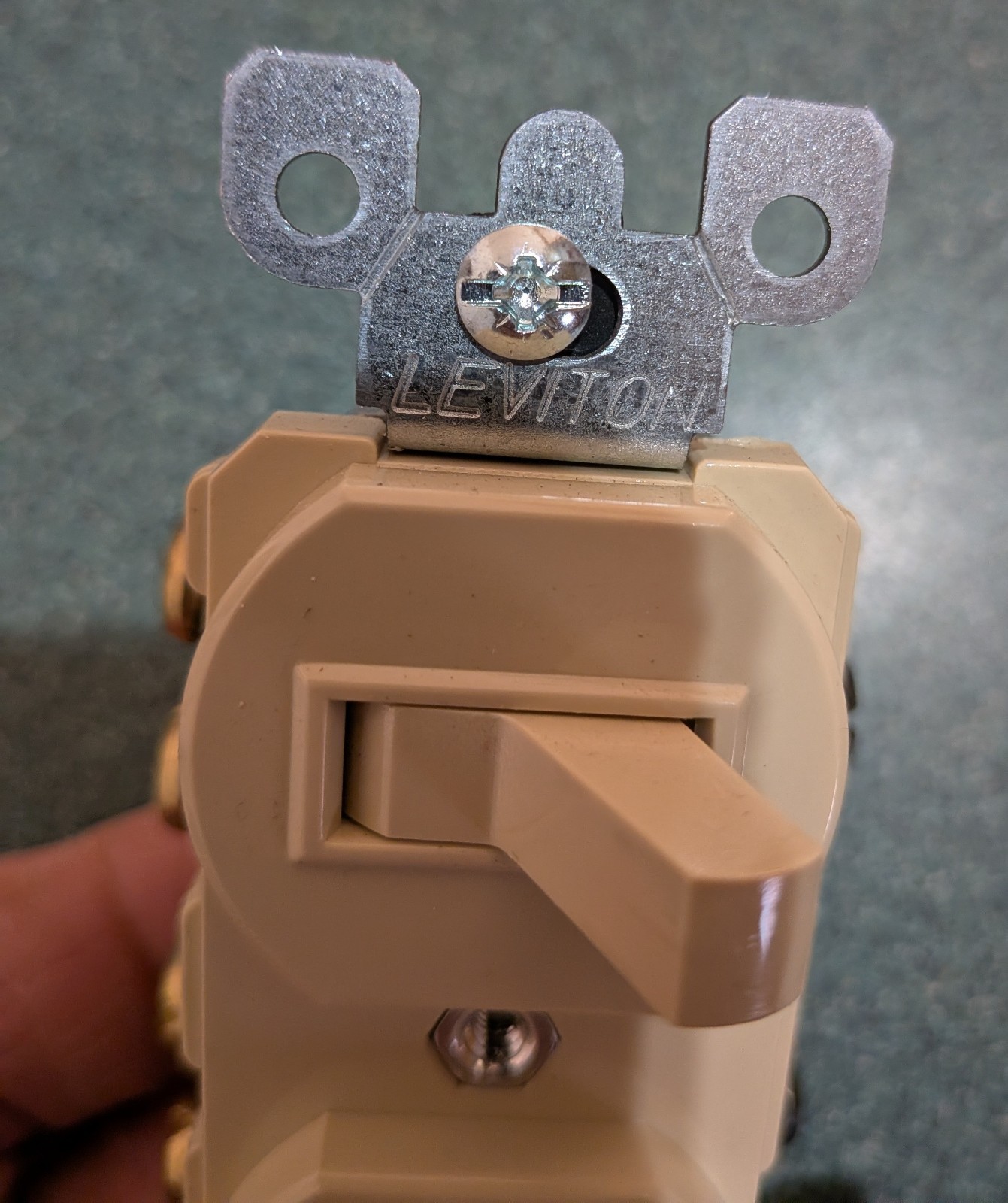 Leviton Dual 15 Amp 3-Way Switch-Side Wired-5243-I Ivory Pack of 4