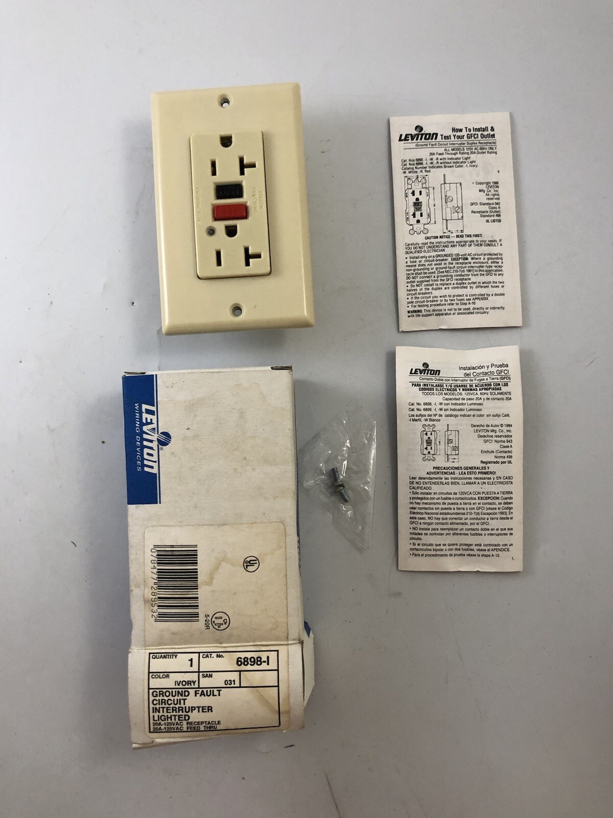Leviton GFCI Duplex Outlet 20 Amp X1.6