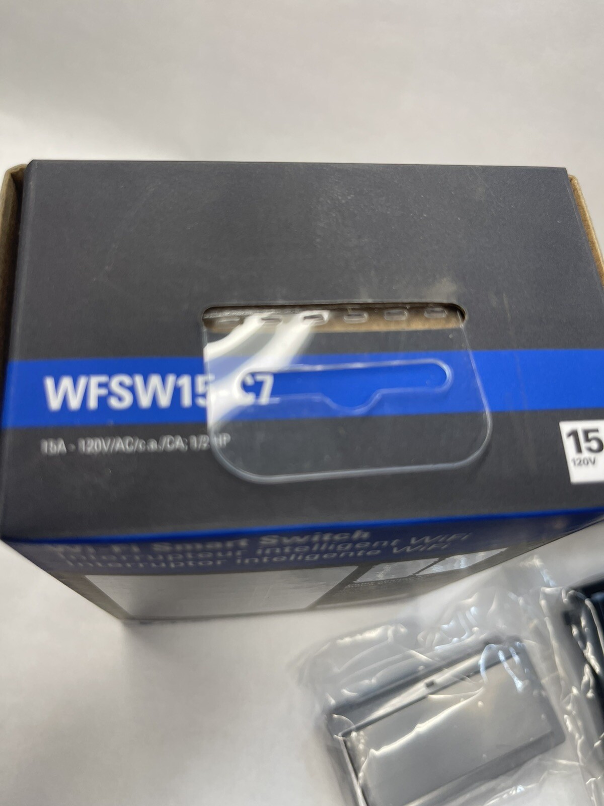 Eaton WFSW15-C7 Wi-Fi Smart Switch Brown Black Gray WFSW15-C7-SP-L Single/3 Way