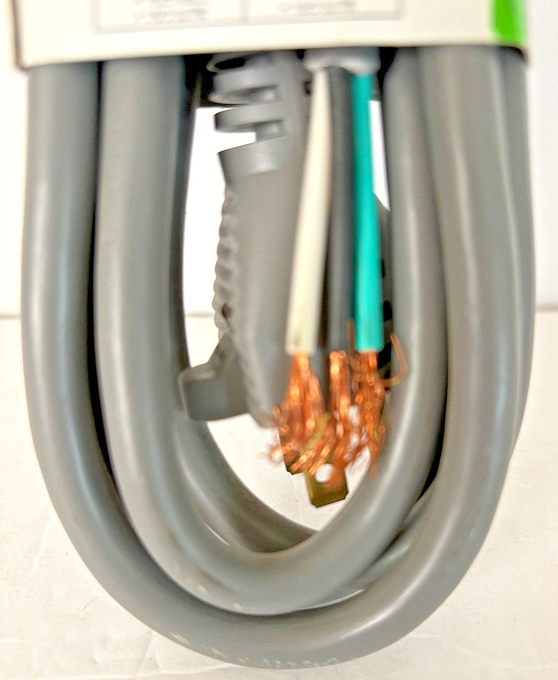 ACE HARDWARE GENERAL PURPOSE REPLACEMENT CORD 16/3 6 FT. BRAND NEW