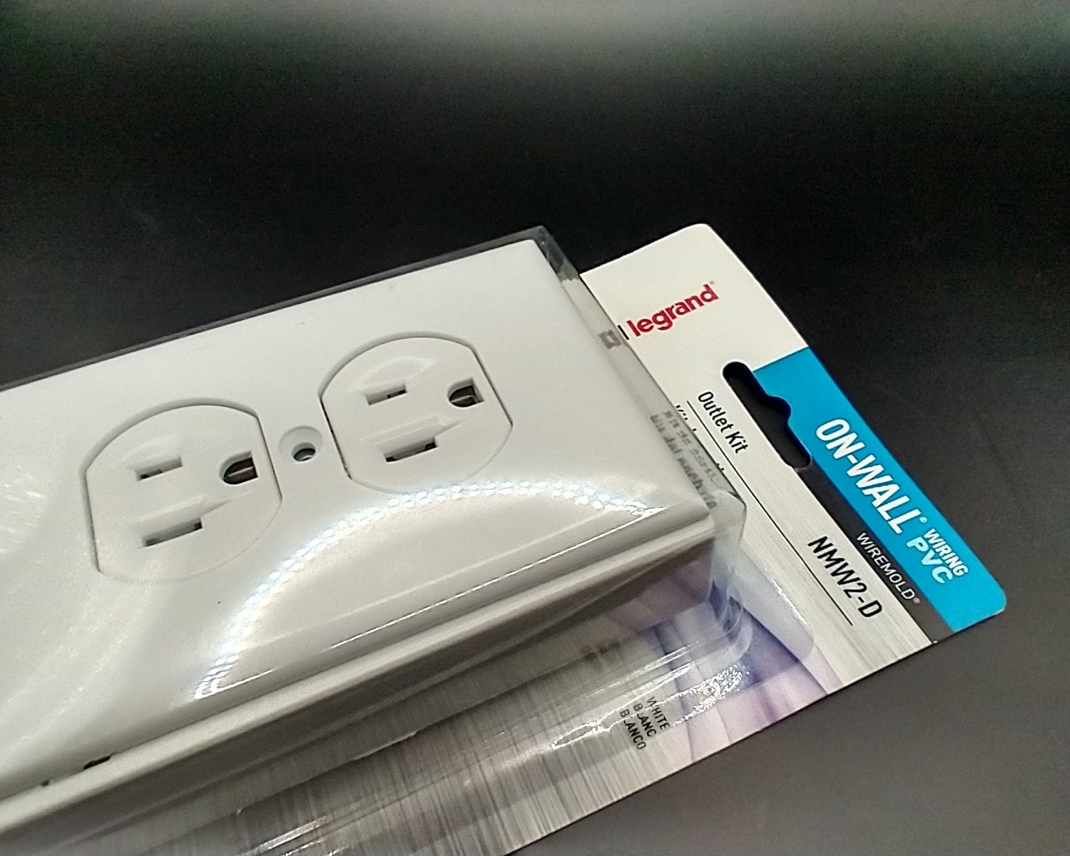 Legrand NMW2-D Wiremold Raceway Extending Power Nonmetallic Plastic White NEW
