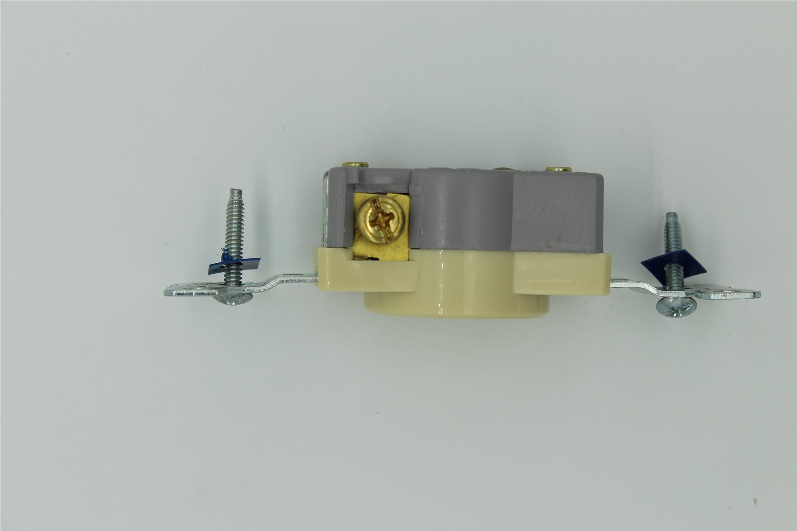 Cooper / Eaton 1876V-BOX Ivory 20A 250V Single Receptacle NEW