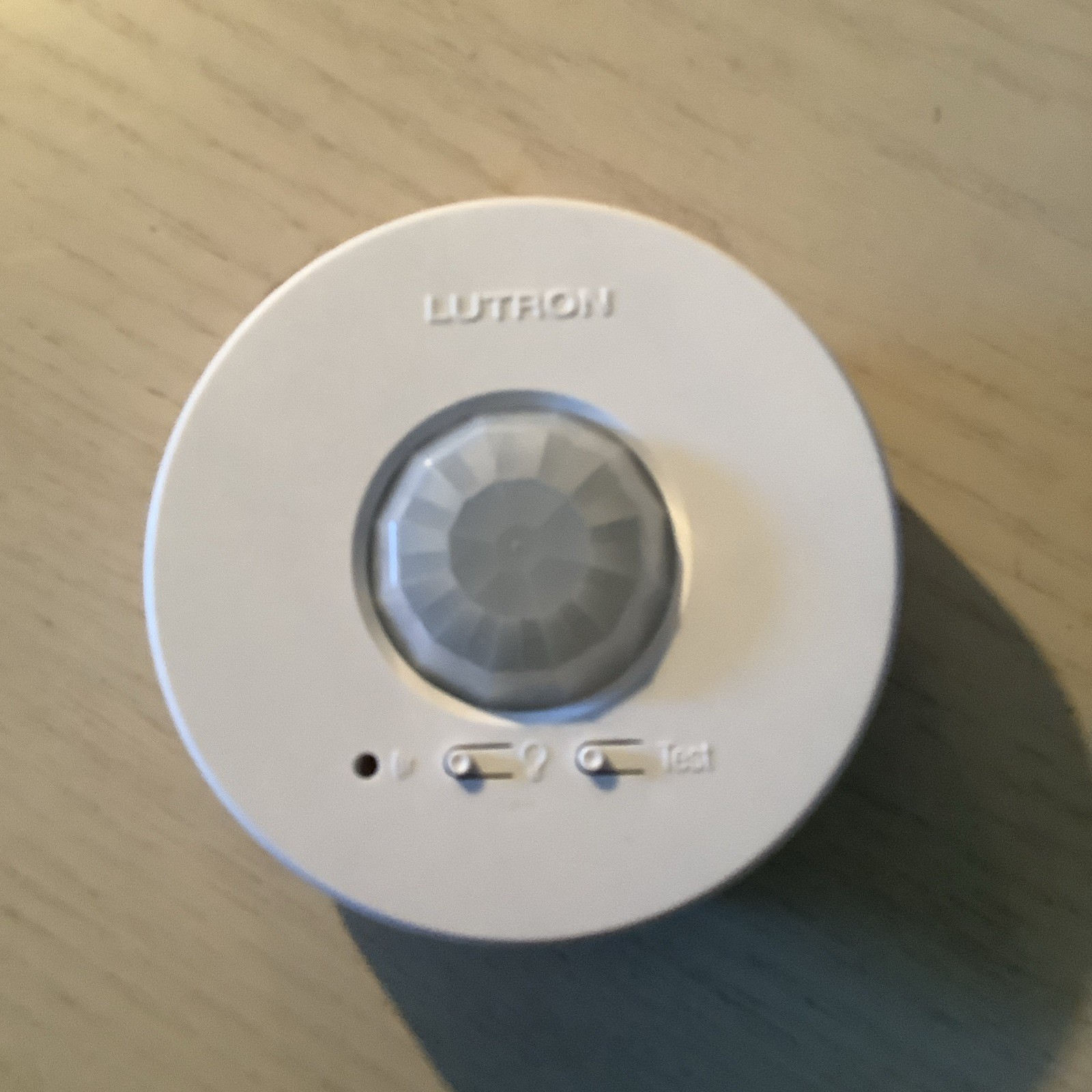 Lutron LRF2-OCR2B-P-WH Ceiling Occupancy Sensor Radio Powr Savr , NEW IN BOX