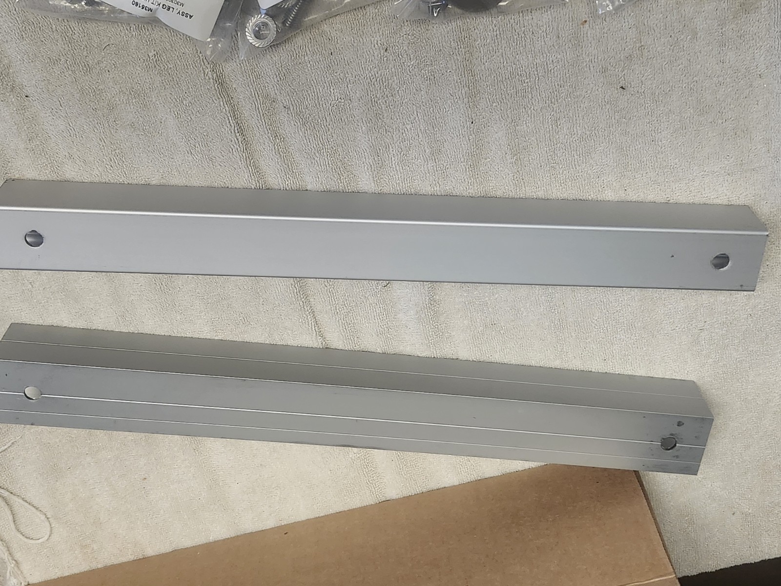 Lot: 4 New Unirac 307115M Solar Panel SM Adjustable Tilt Leg 30″ w/ Hardware