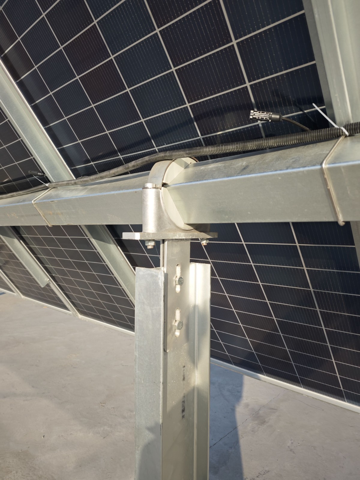 Solar Tracker Bearing for PV Systems with Wear-Resistant Design