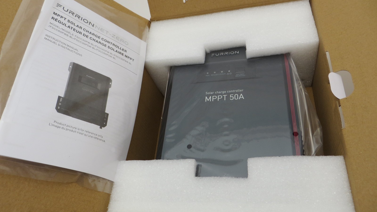 **Furrion® 50A Wall Mount MPPT Solar Charge Controller – FSCC60PSW-BL 2021132792
