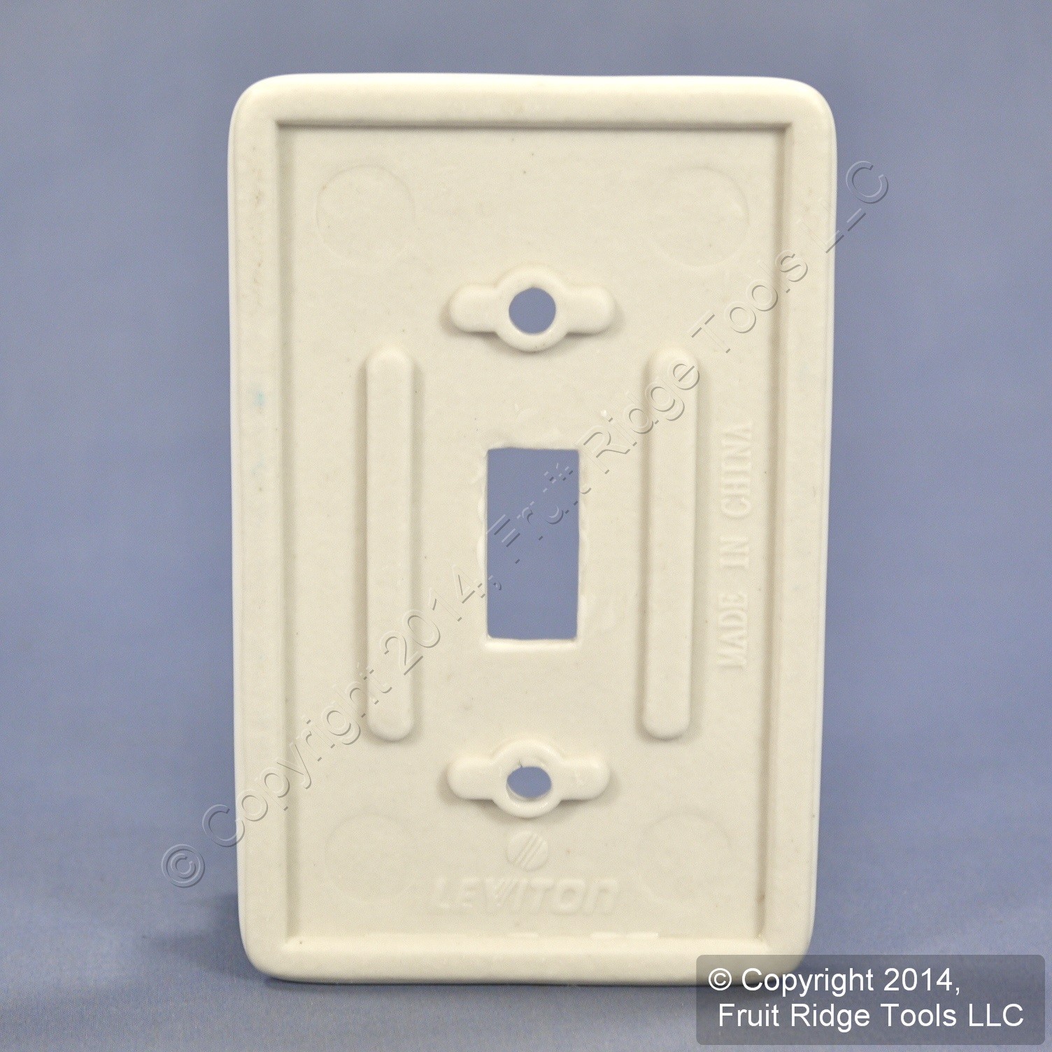 Leviton 89501-GRN Green Vine 1-Gang Toggle Switch Ceramic Standard Wallplate