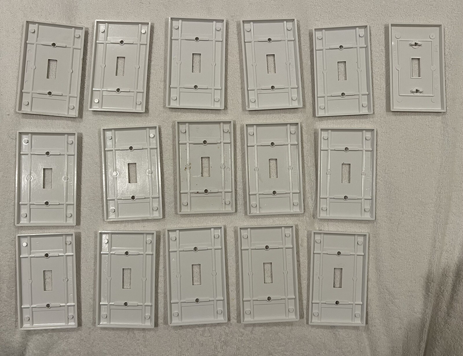 Leviton White 1-Gang Toggle Switch Plastic Cover Wallplate Switch 4.5” x 2.75”