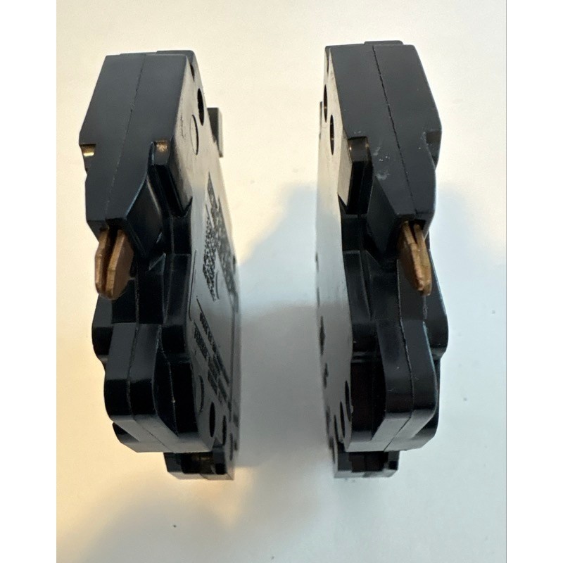 Federal Pacific Electric Stab-Lok NC120 20 Amp 1 Pole Circuit Breaker Lot of 2