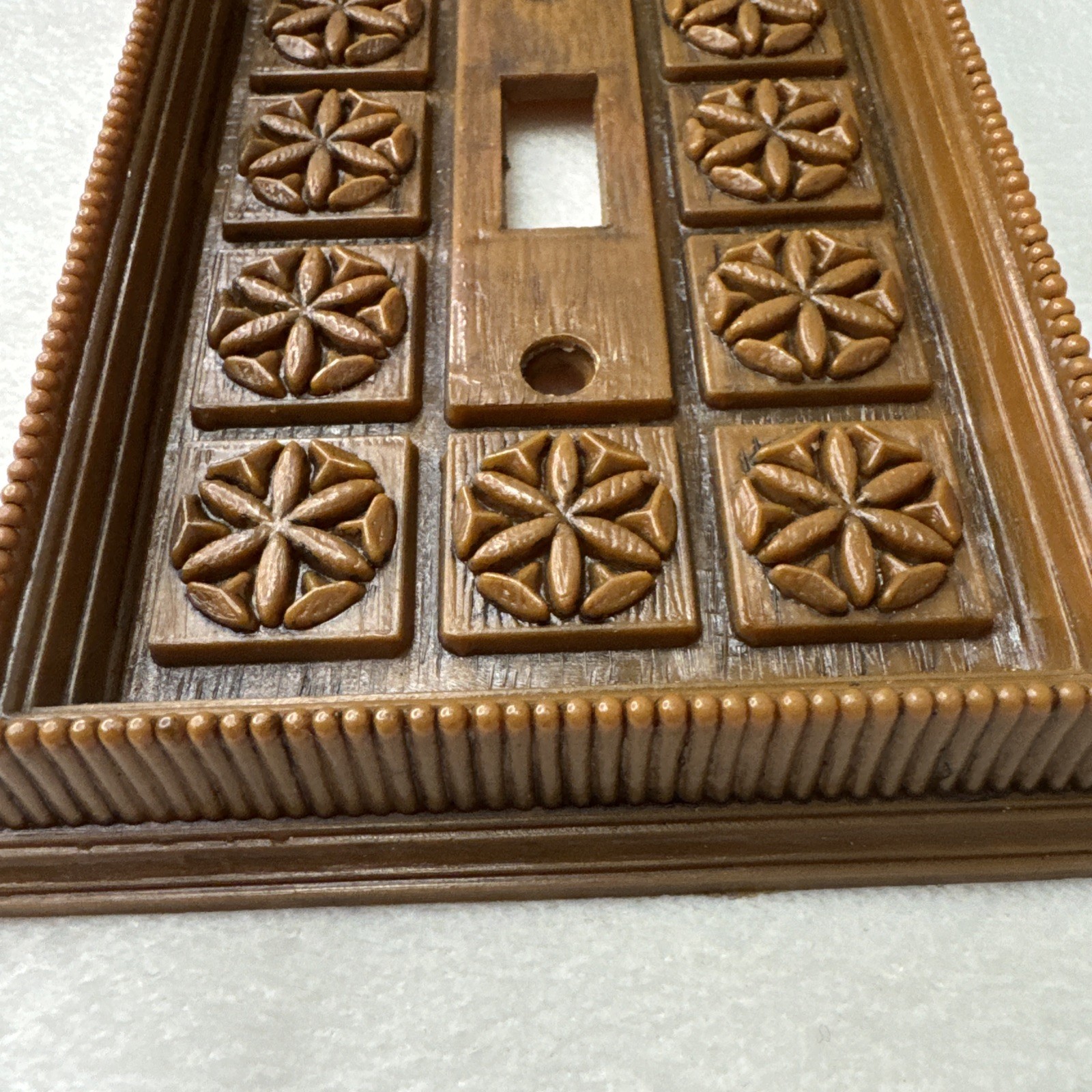 Vintage Plastic Faux Wood Light Switch Cover Brown Textured Mcm Retro Flower