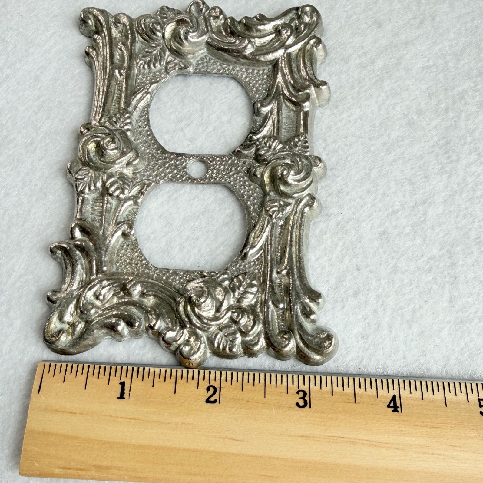 Vintage Outlet Cover Set 5 Silver Good Ornate Rococo Floral Rose Metal USA