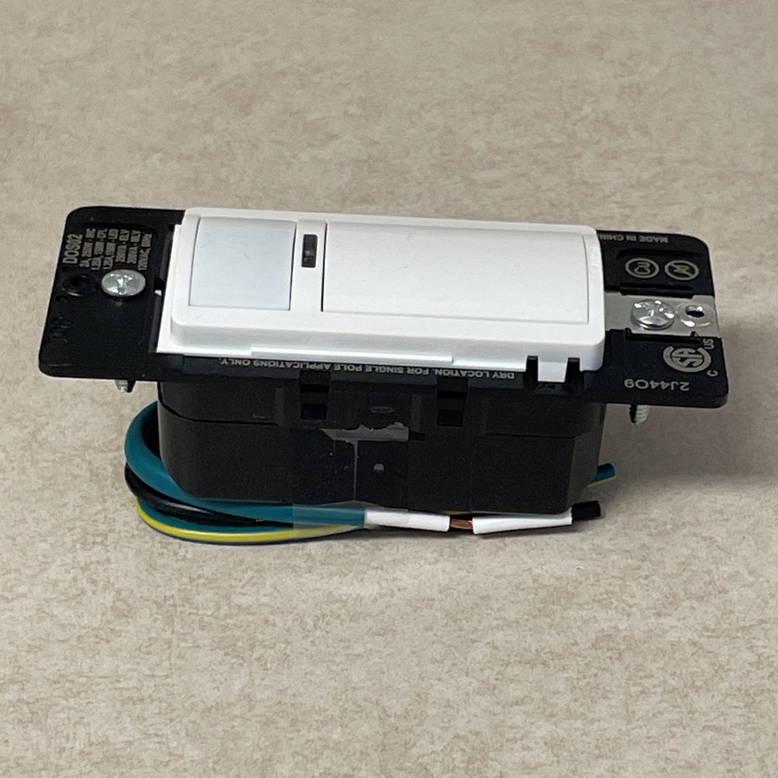 Leviton Decora Motion Sensor Switches DOS02-3PW Auto-On 2A Single Pole-3Pack H3