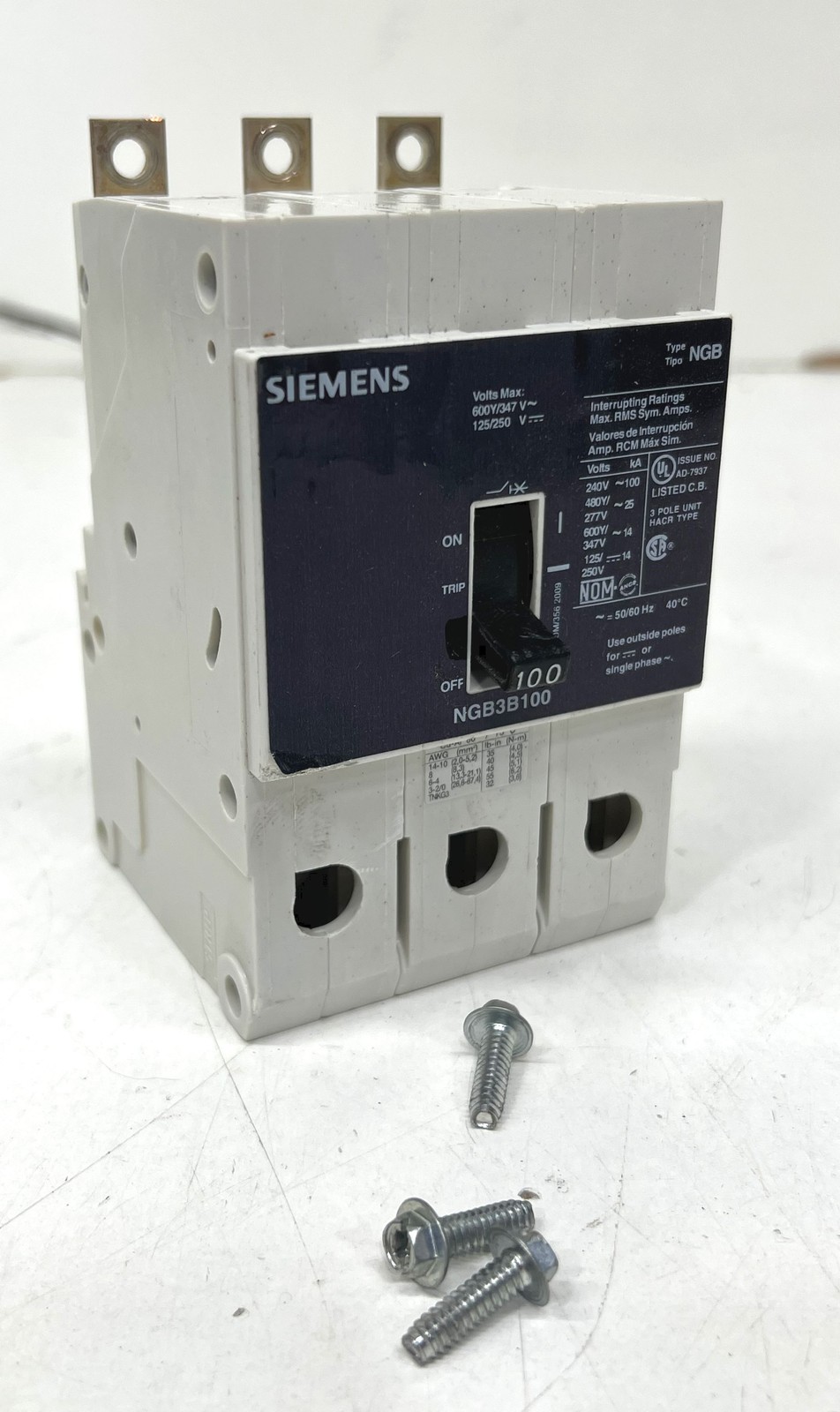Siemens NGB3B100 100 AMP 3 Pole Molded Case Circuit Breaker (Bolt On) *READ