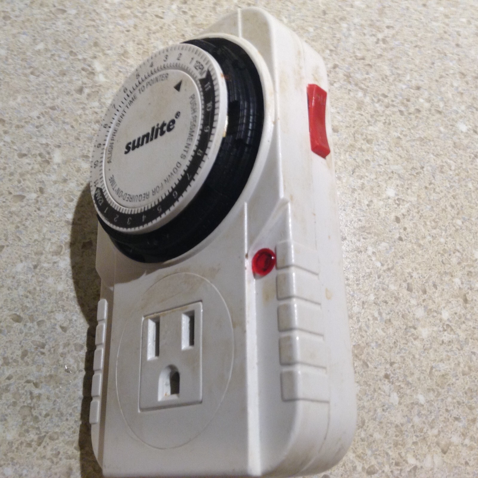 SUNLITE TIMER SWITCH , item #T200, 115V, 60Hz ,1725W