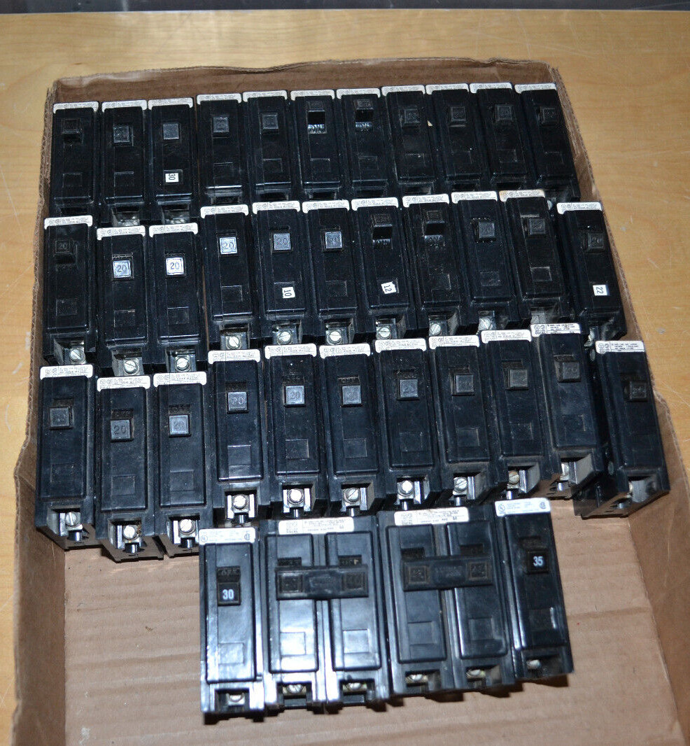 Lot of 37 Westinghouse BA120 ++ Circuit Breaker 20Amp 1-Pole 120/240VAC Type BA