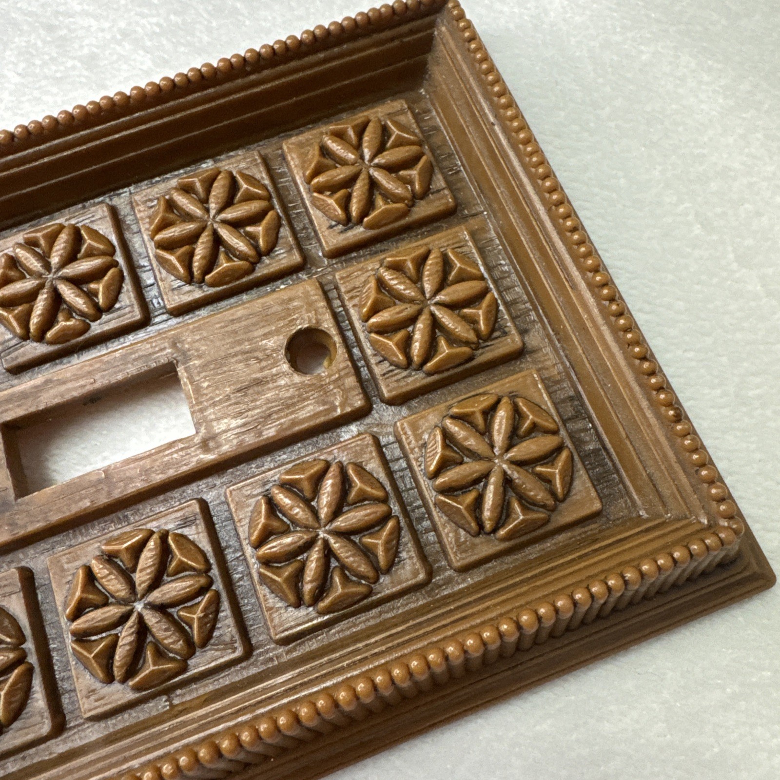 Vintage Plastic Faux Wood Light Switch Cover Brown Textured Mcm Retro Flower
