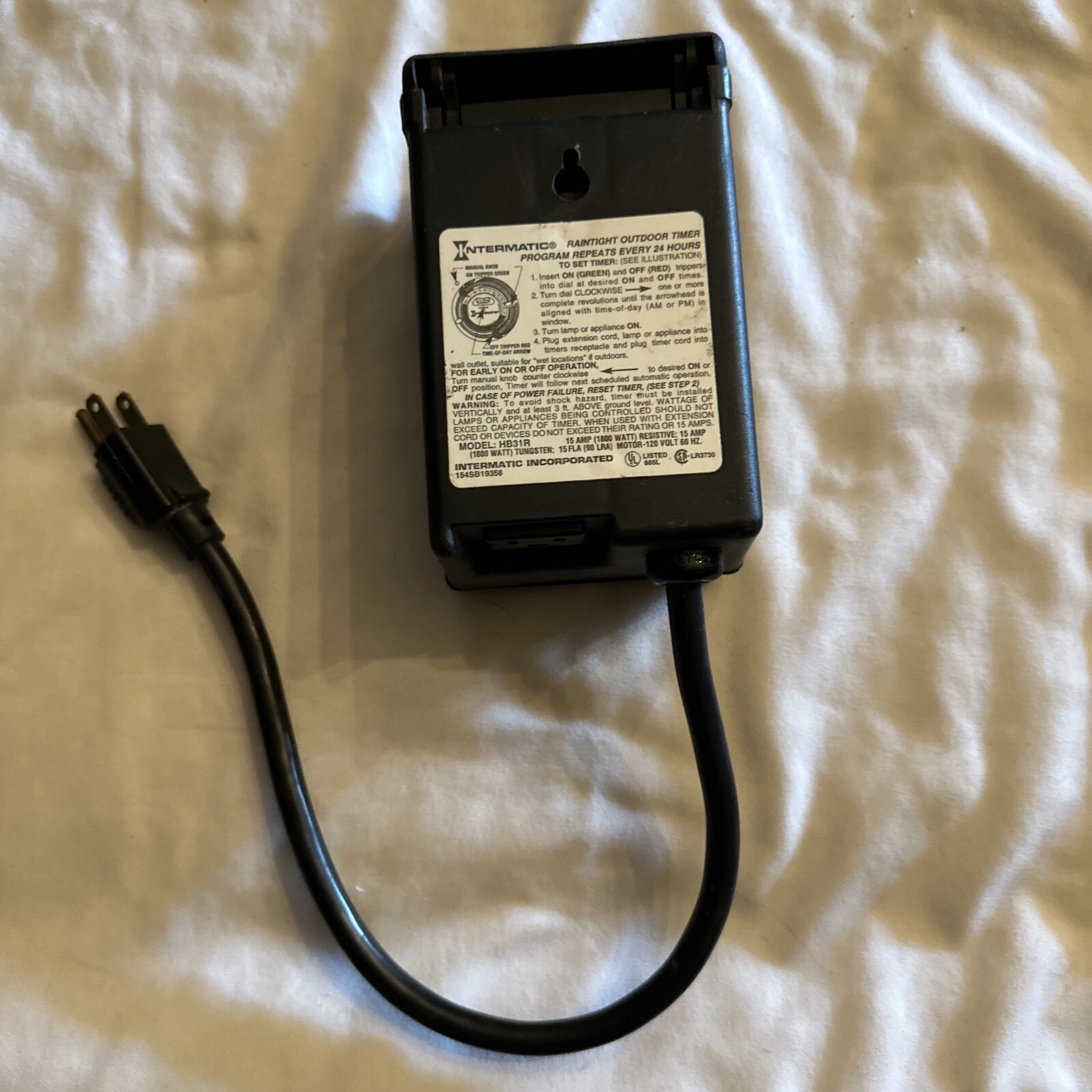 Intermatic Heavy Duty Outdoor Timer HB31R Raintight 10 Amps 1500 Watts NOS