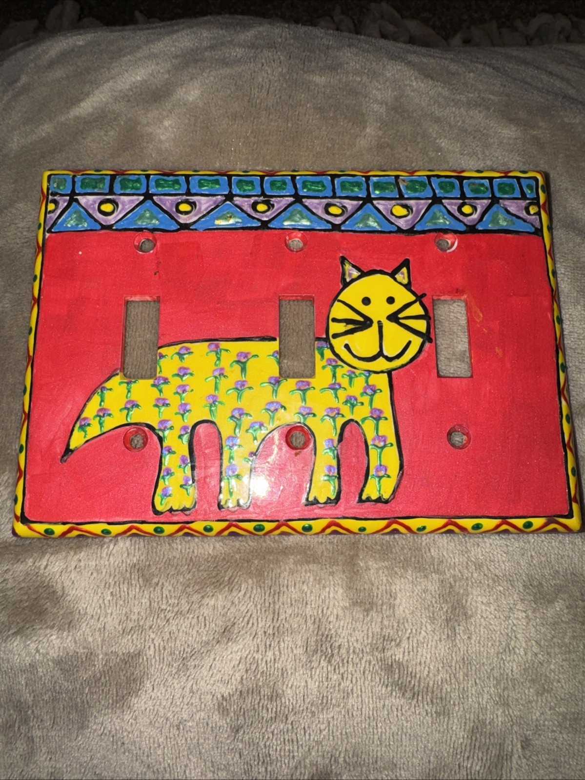 VTG 1992 Plastic Hand Painted Triple Light Switch Plate. Calico Cat