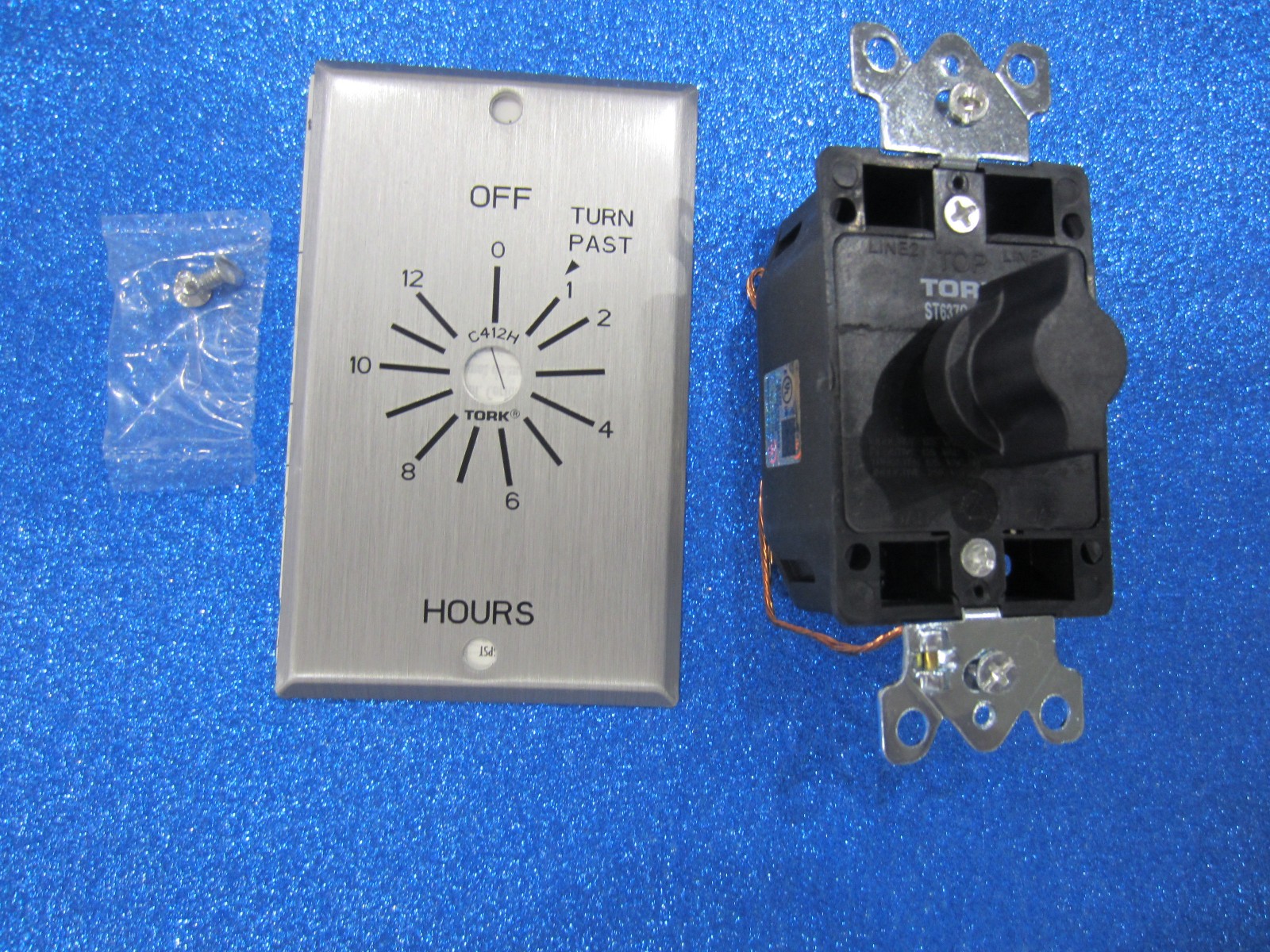 TORK C412H Spring-Wound in-Wall Twist Timer–12 HOUR TIMER