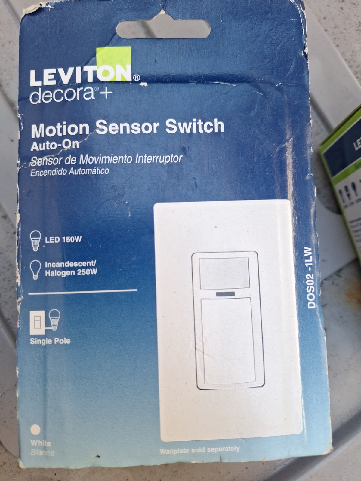 2 Leviton LED/CFL Universal Manual On Occupancy Sensors IPV05-1LZ & DOS02-1LW