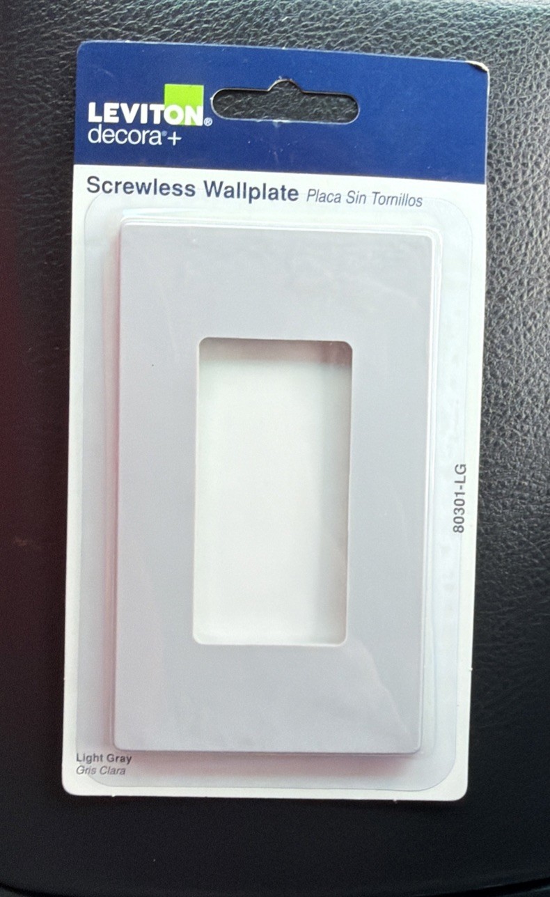 Leviton Decora Light Gray 1-Gang Polycarbonate Screwless Wall Plate 4.61 Hx2.75