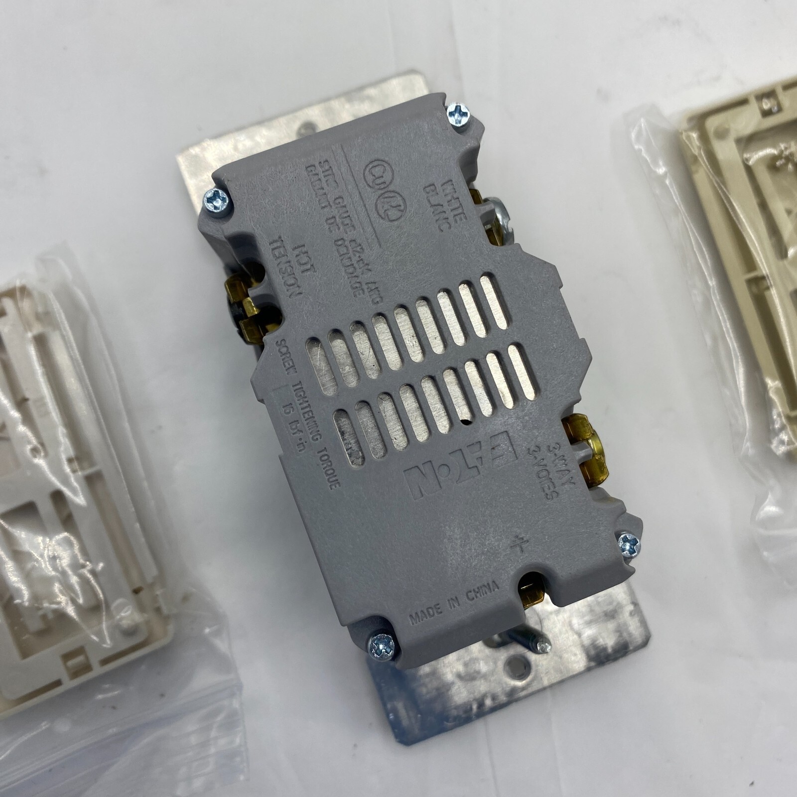 Eaton WACD-C2 3-way Accessory Dimmer w Color Change Kit