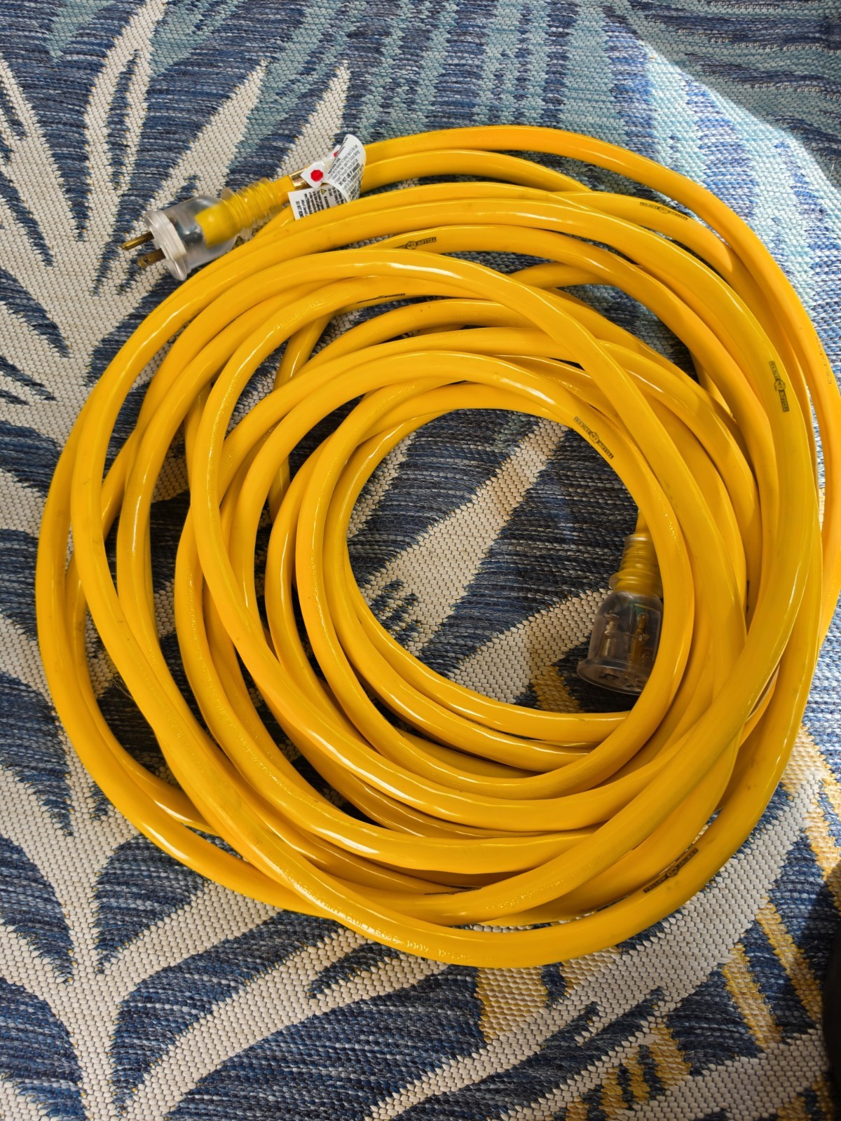50′ Yellow Jacket 300v – 20Amps – 10-3 SJTW FT2 – WATER RESISTANT Power Cord