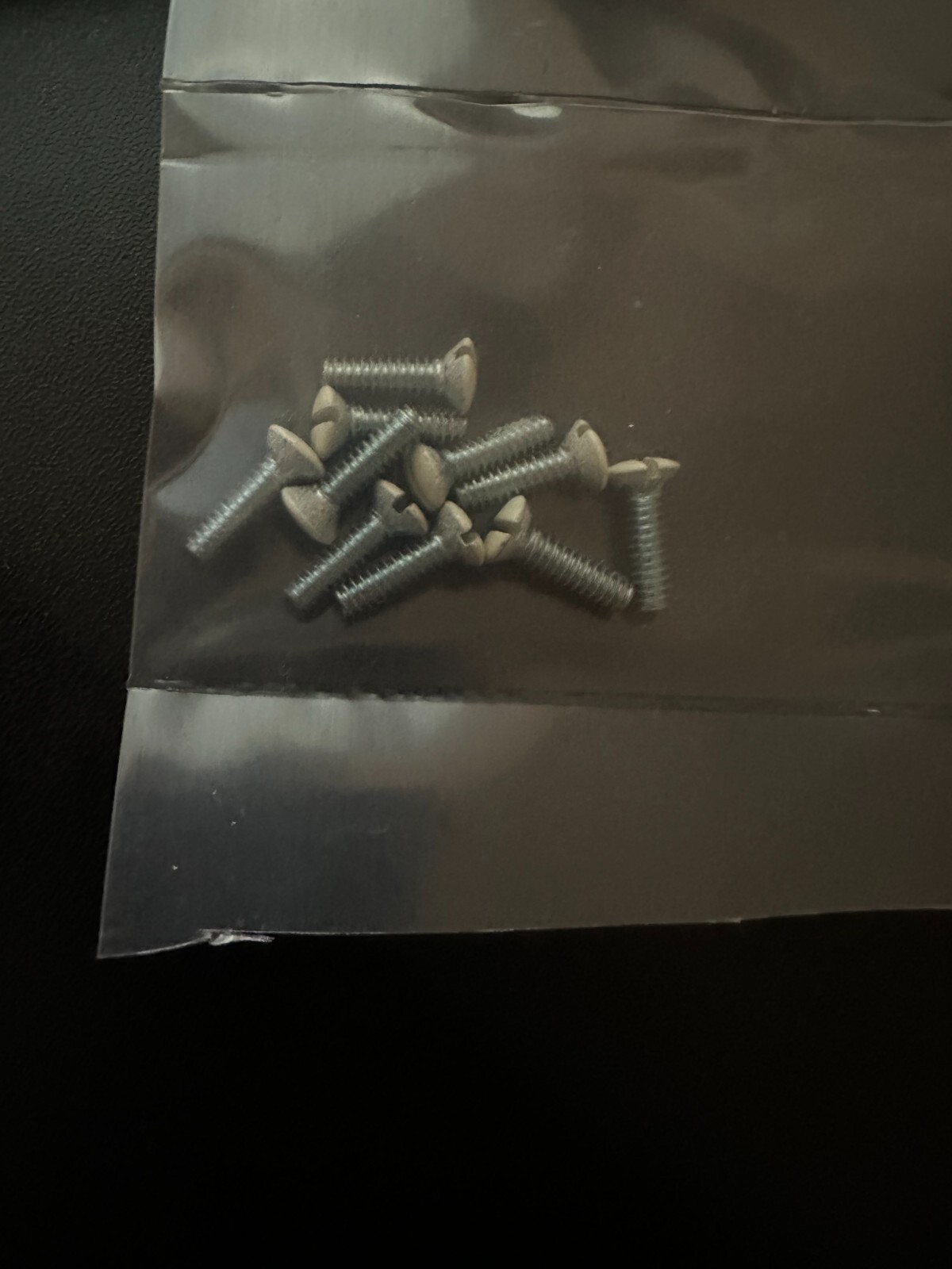 wallplate screw ivory 10 pack