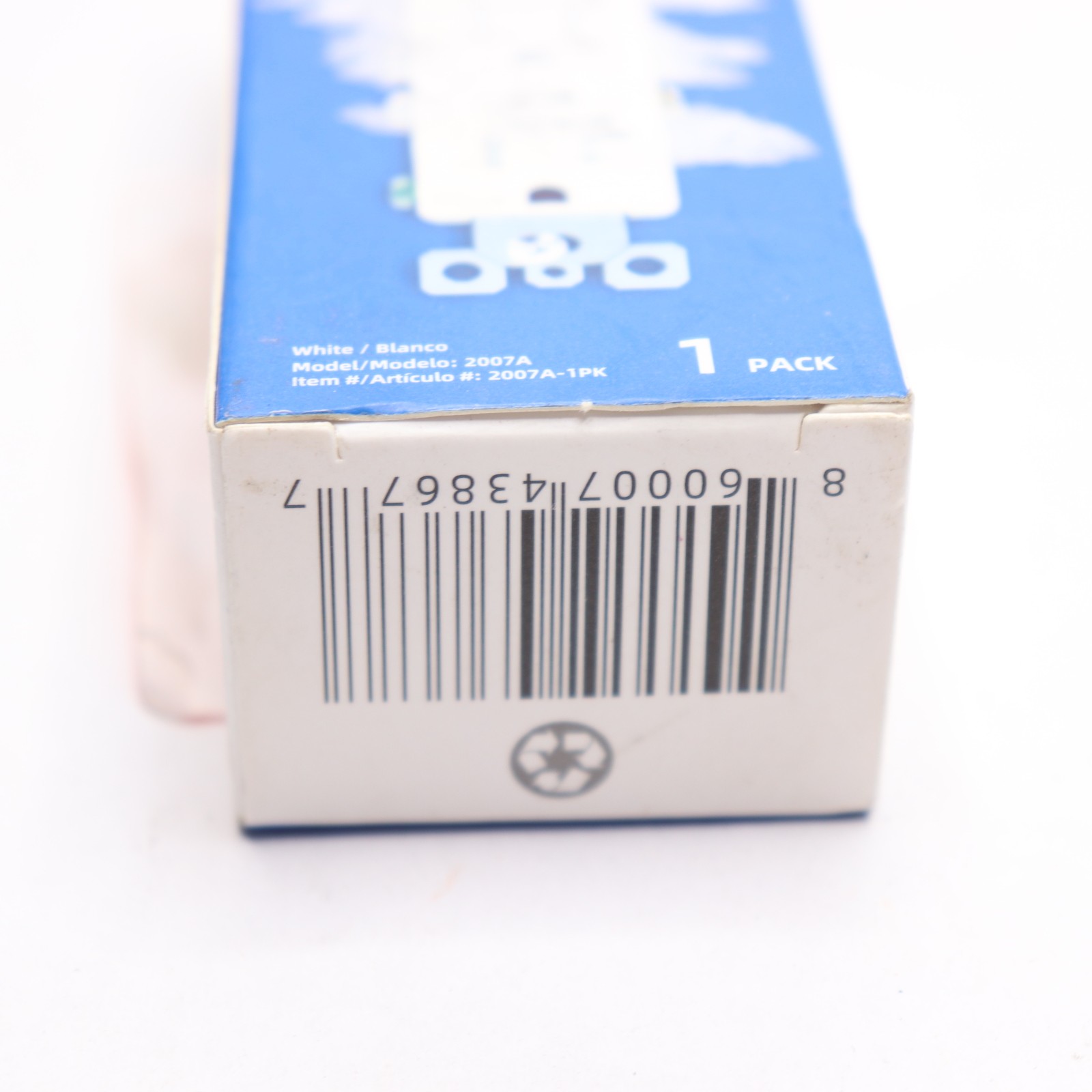 ELEGRP Decor Self Grounding Duplex Outlet White 15 Amp 125-Volt 2007A