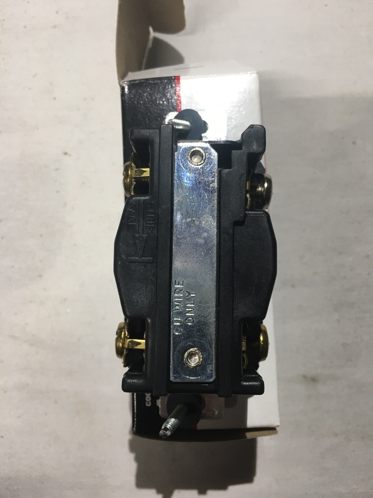 Arrow Hart AHL2020R Locking Receptacle Outlet 4 Pole 3 Phase 20amp Twist Lock