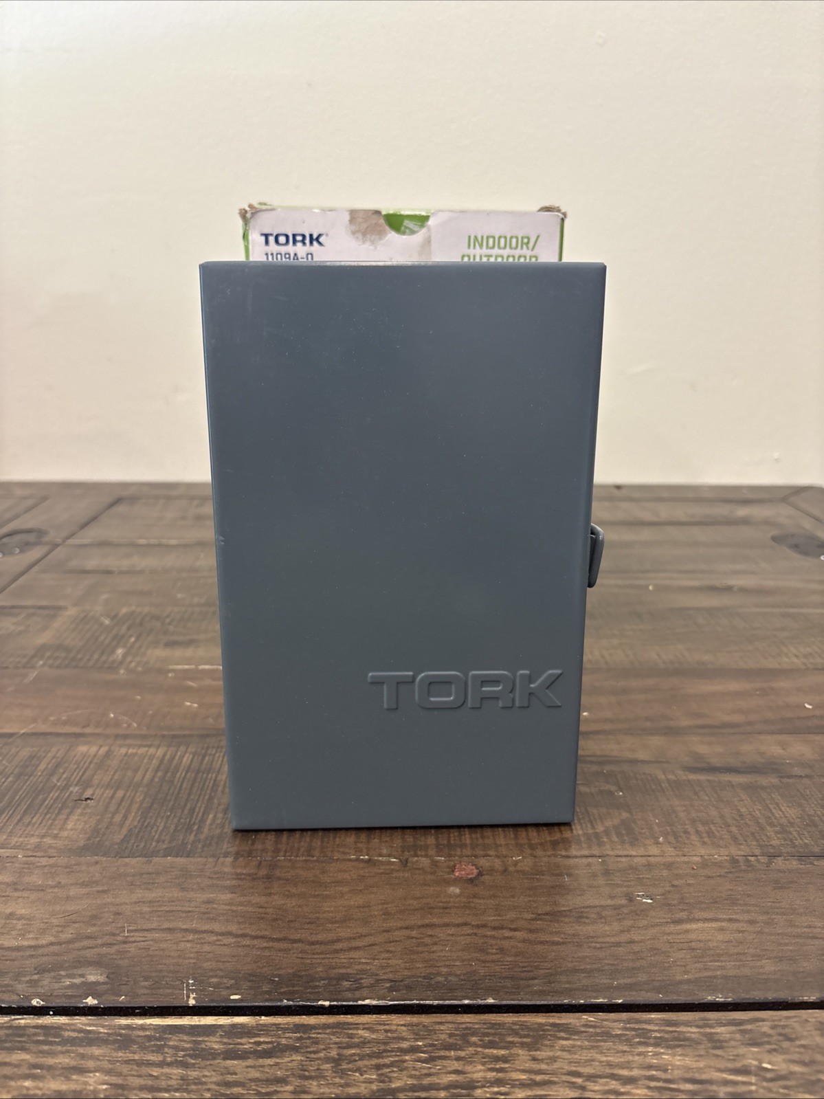 NSi Industries TORK 1109A-O Indoor/Outdoor 40-Amp Multi-Volt Mechanical Lighting