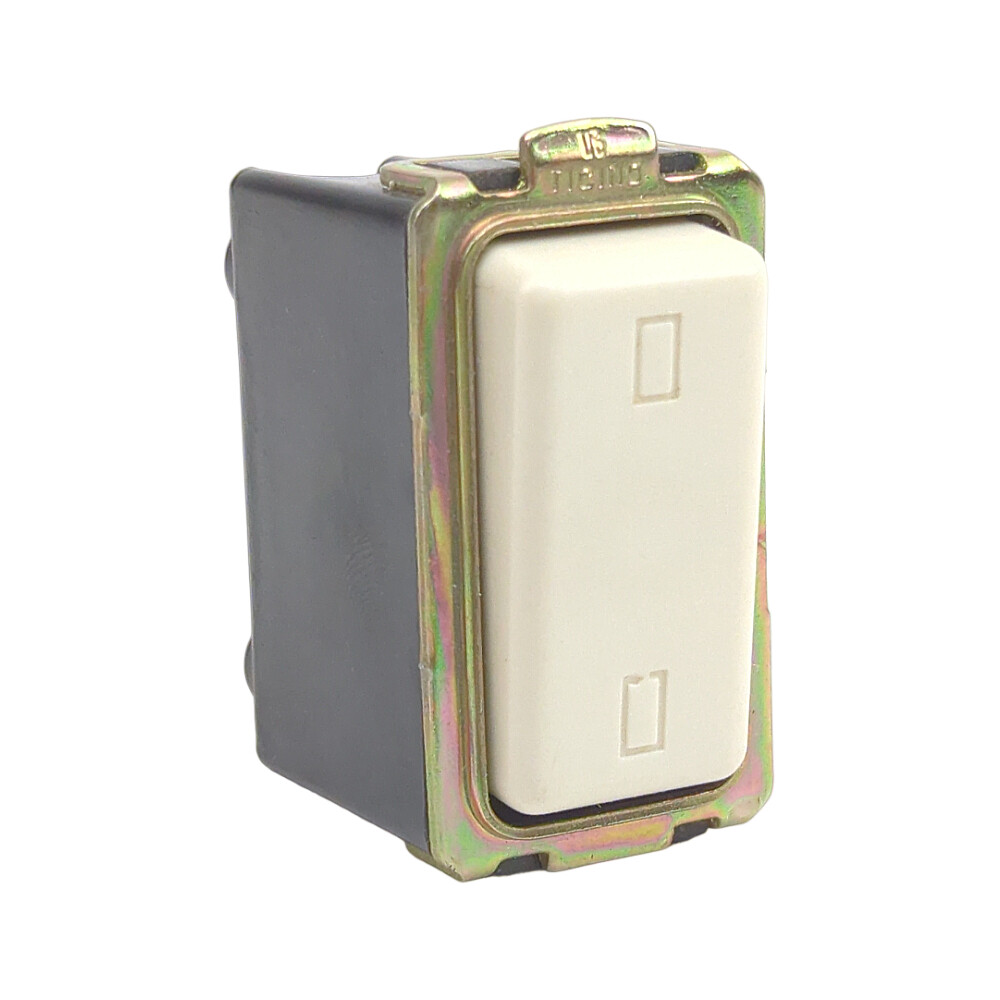 Bticino 5003 Magic Series Single-Pole 15A 250VAC 1P Two-Way Electric Switch