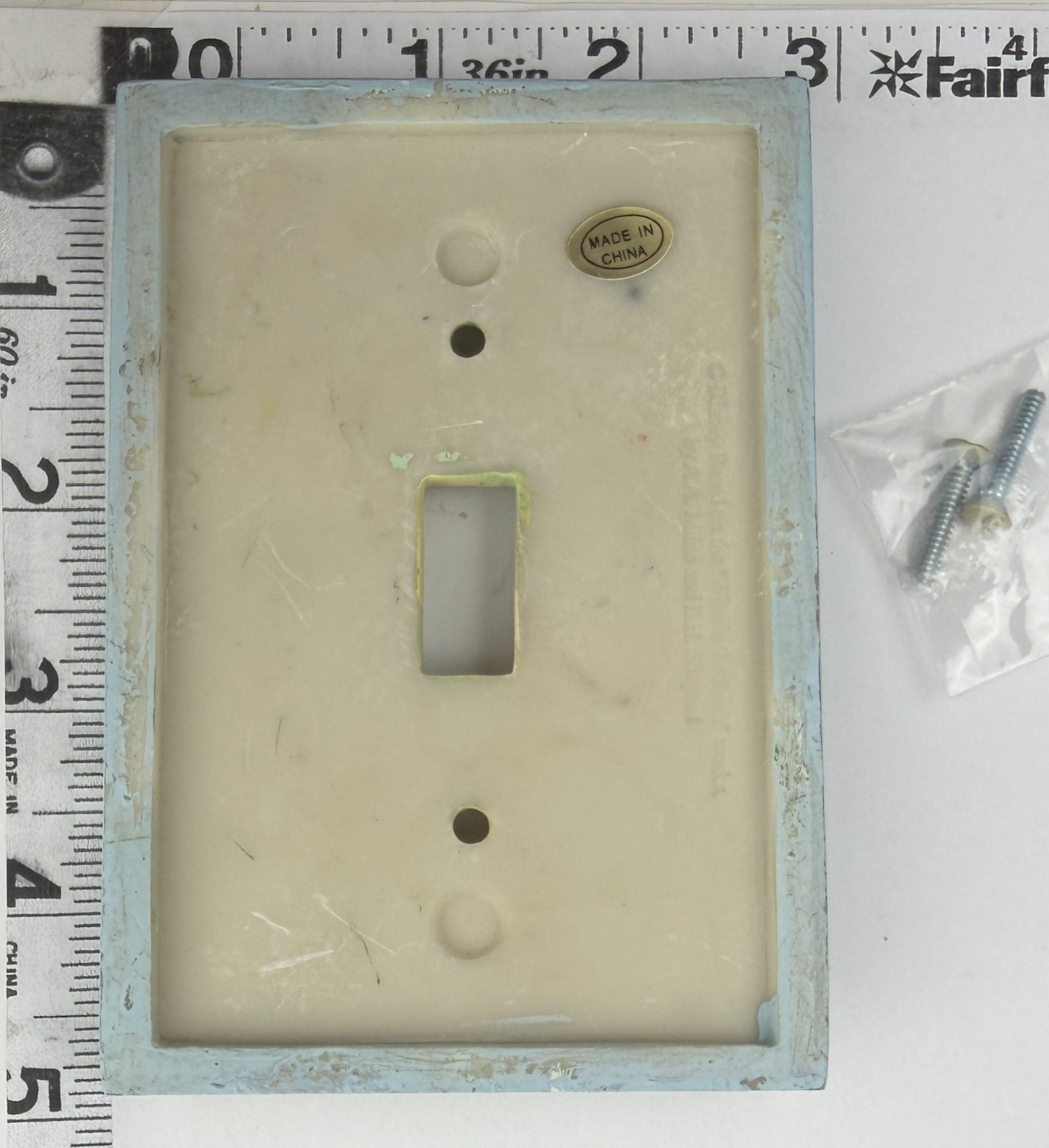 Winnie the Pooh and Tigger, Too! Resin Toggle Switch Wall Cover Plate w/screws