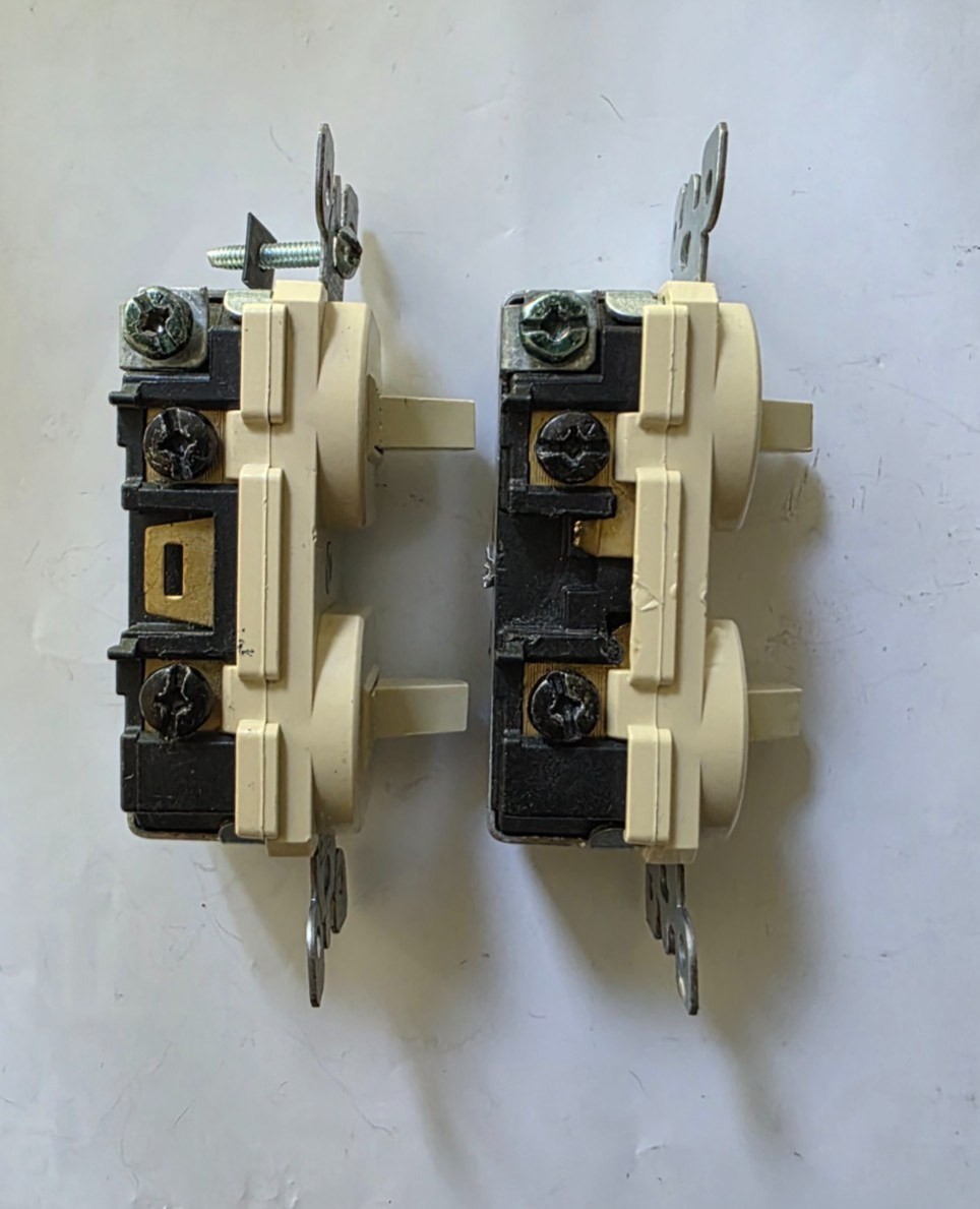 Leviton 5224-2WS Combination Double Switch 15A 120/277V – Lot of 2 Ivory