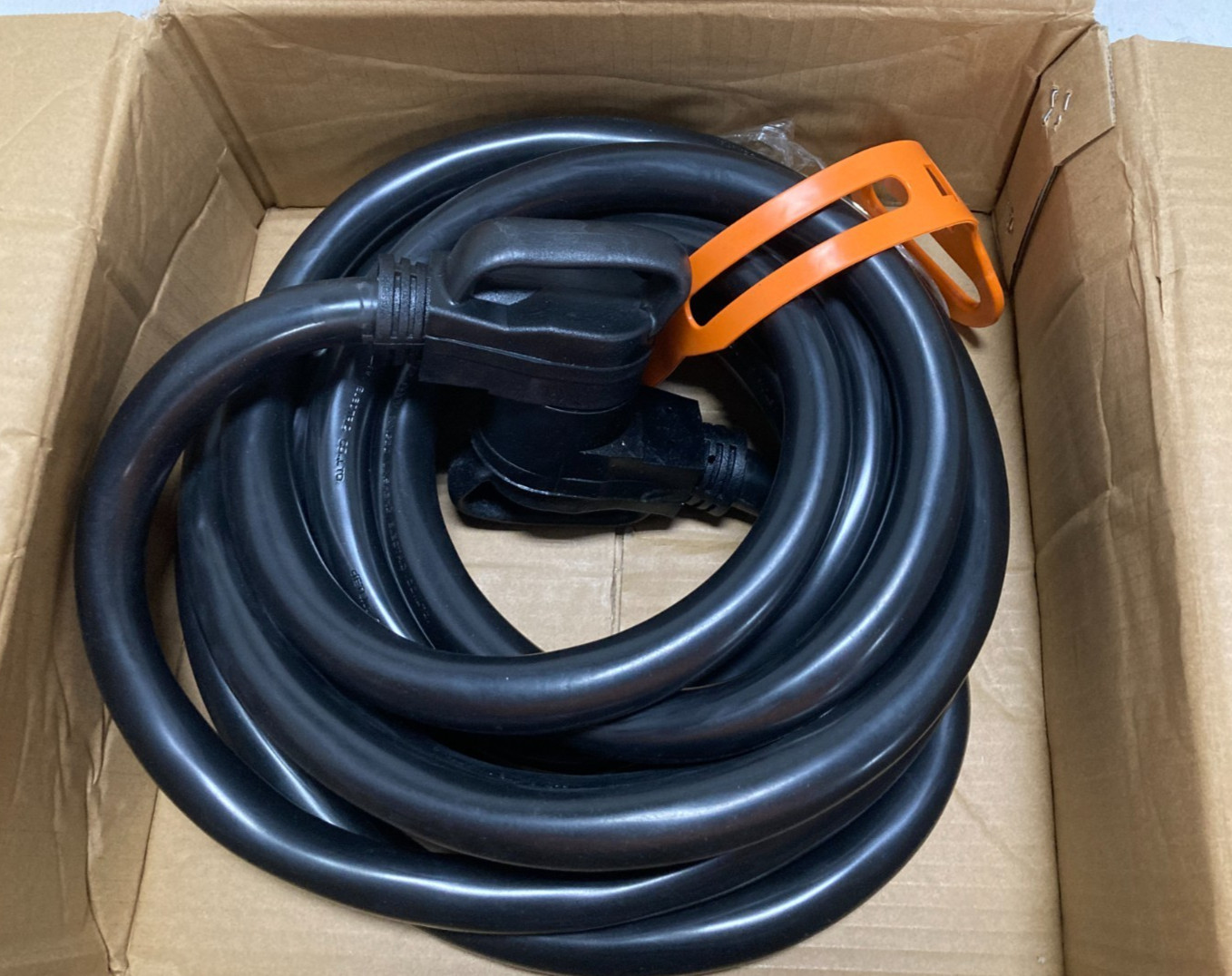 VEVOR 30ft. 50 Amp RV Extension Cord HJLJQ30FT50A6HX01V1