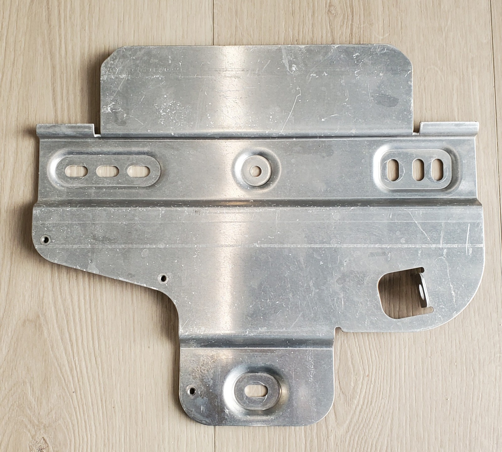 SMA Sunny Boy Inverter SB ?000TL-US-22 Bracket Wall Mount READ READ.