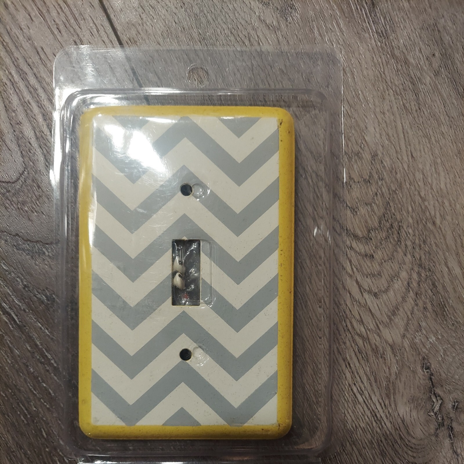 EUC Lightswitch Cover Yellow Gray Chevron Theme Single Light