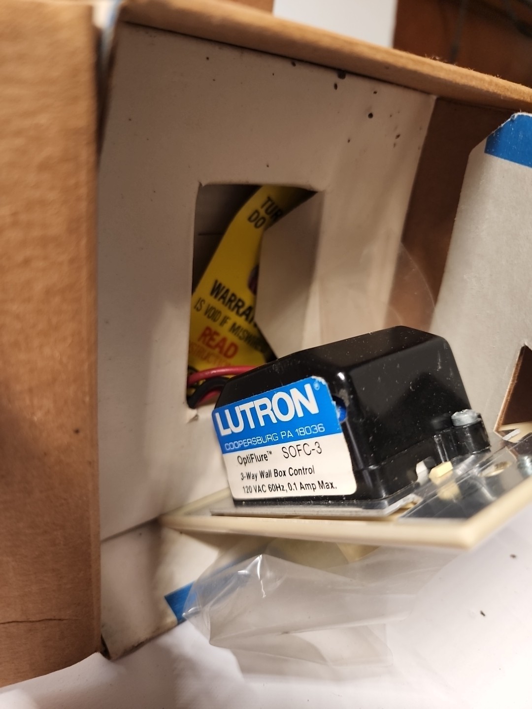 Lutron Optiflure Sofc-3 3 Way Wall Box Control Dimmer 120 Volts, 60 Hz