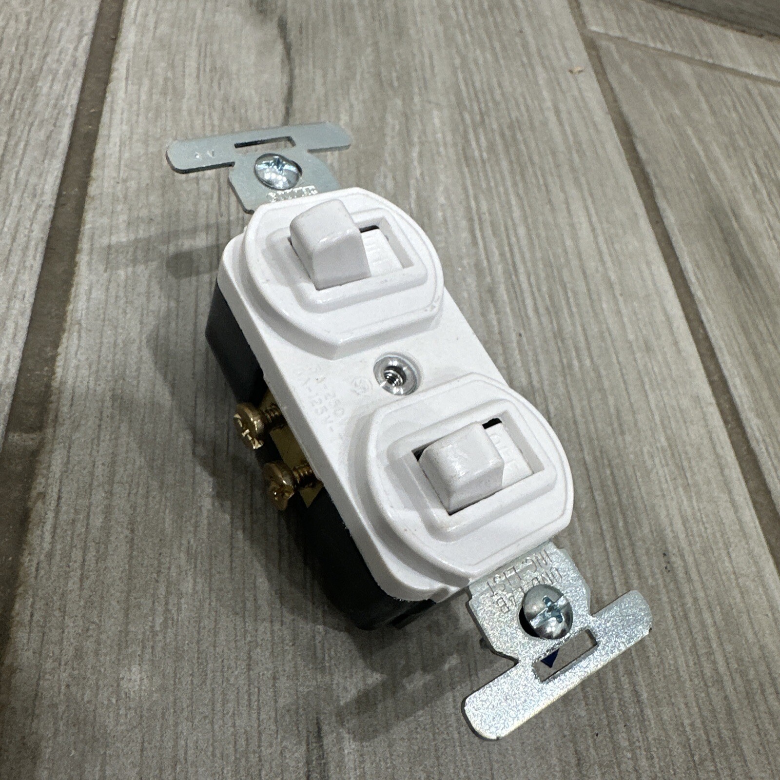 ⚡️Cooper 711W Combination Two Single Pole AC/DC Light Switch 10A-125V, 5A-250V